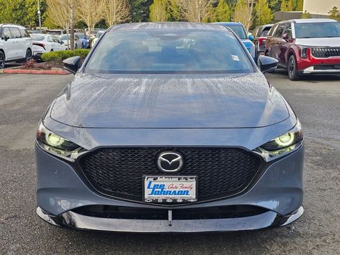 New 2026 MAZDA MAZDA3 Hatchback w/Premium Plus Pkg image 2