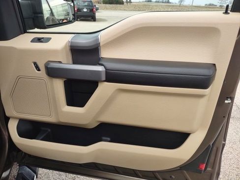 Used 2016 Ford F150 XLT w/ Equipment Group 301A Mid image 24