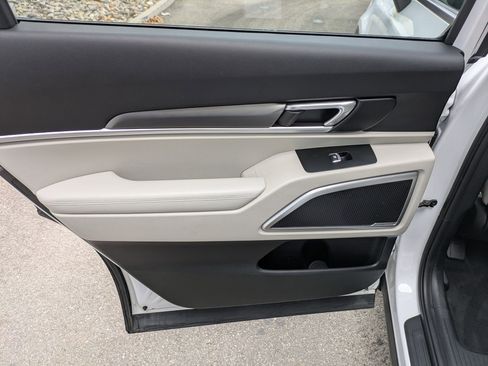 Used 2022 Kia Telluride S image 31