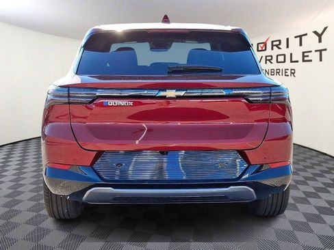 New 2025 Chevrolet Equinox EV LT image 5