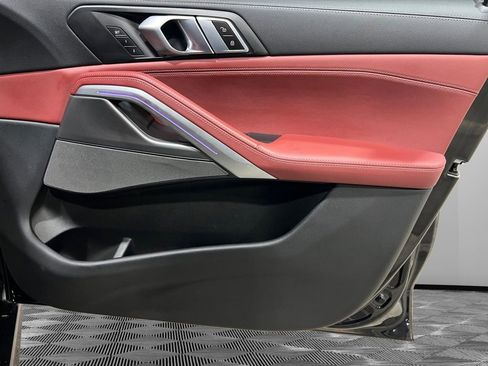 Used 2021 BMW X6 xDrive40i image 14