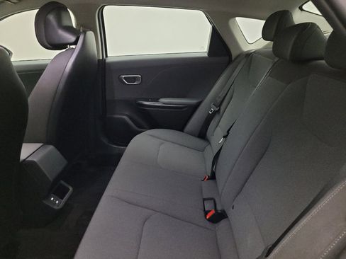 Used 2025 Kia K4 FWD image 18
