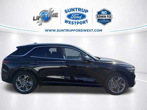 Used 2025 Genesis GV70 2.5T AWD/4WD image 3