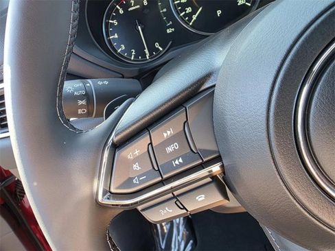 New 2025 MAZDA CX-5 Signature image 14