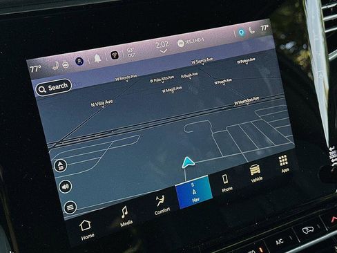 Used 2023 Jeep Wagoneer Series III w/ Preferred Equipment Group image 16