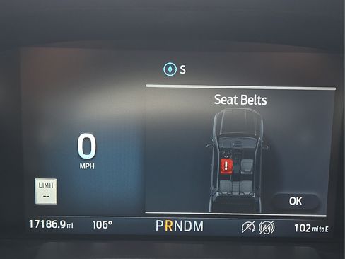 Used 2025 Ford Maverick Lobo AWD/4WD image 24