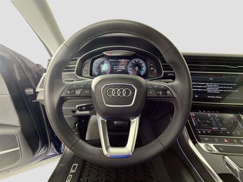 Used 2022 Audi Q8 Premium Plus AWD/4WD image 11