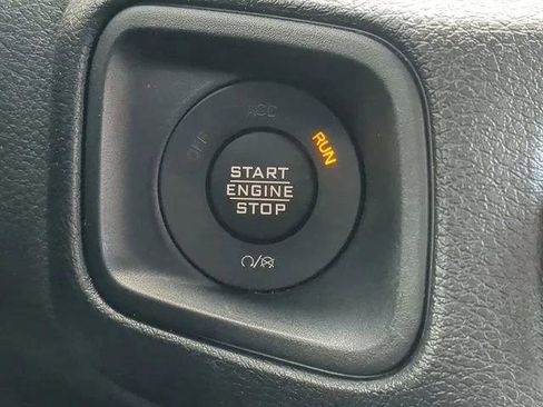 Certified 2025 Jeep Wrangler Sport AWD/4WD image 30