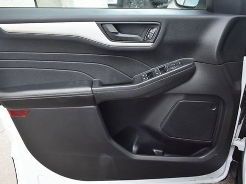 Used 2022 Ford Escape S AWD/4WD image 16