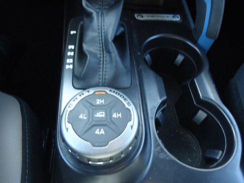 Used 2024 Ford Bronco Wildtrak AWD/4WD image 23