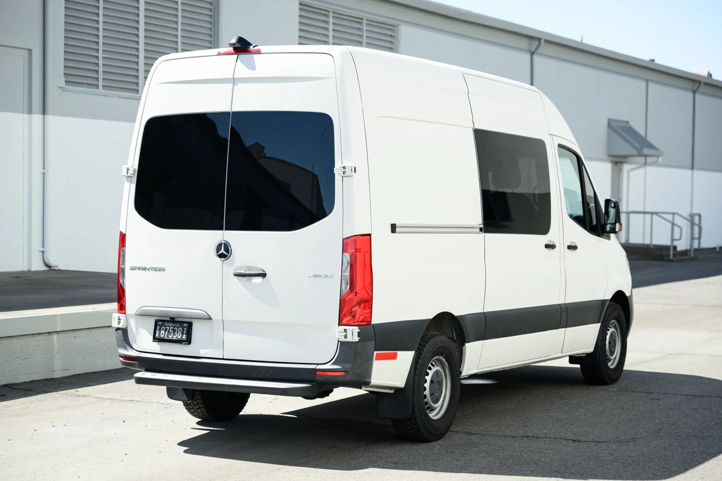 Used 2021 Mercedes-Benz Sprinter 2500 image 4