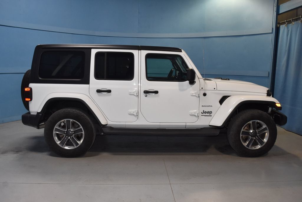 Used 2021 Jeep Wrangler Unlimited Sahara w/ LED Lighting Group AWD/4WD image 21