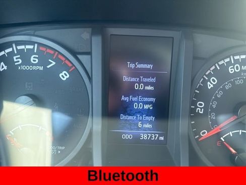 Used 2022 Toyota Tacoma SR image 6