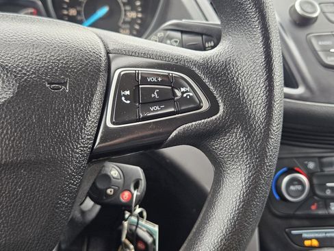 Used 2018 Ford Escape SE image 28