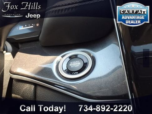 Certified 2022 Jeep Grand Cherokee L Laredo w/ Luxury Tech Group I AWD/4WD image 27