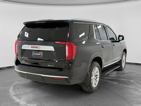 Used 2022 GMC Yukon SLT w/ SLT Premium Package AWD/4WD image 3