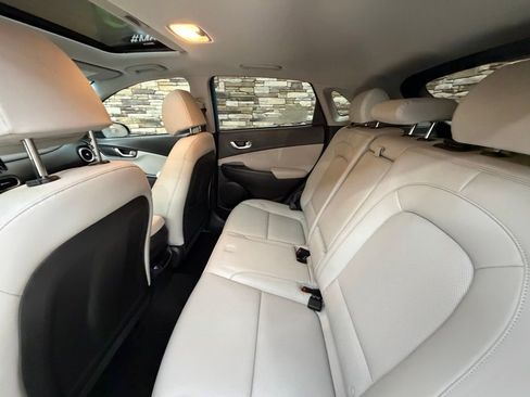 Used 2022 Hyundai Kona Limited image 29