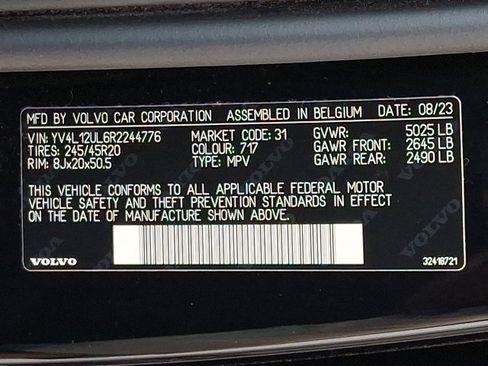 Used 2024 Volvo XC40 B5 Plus w/ Climate Package AWD/4WD image 27