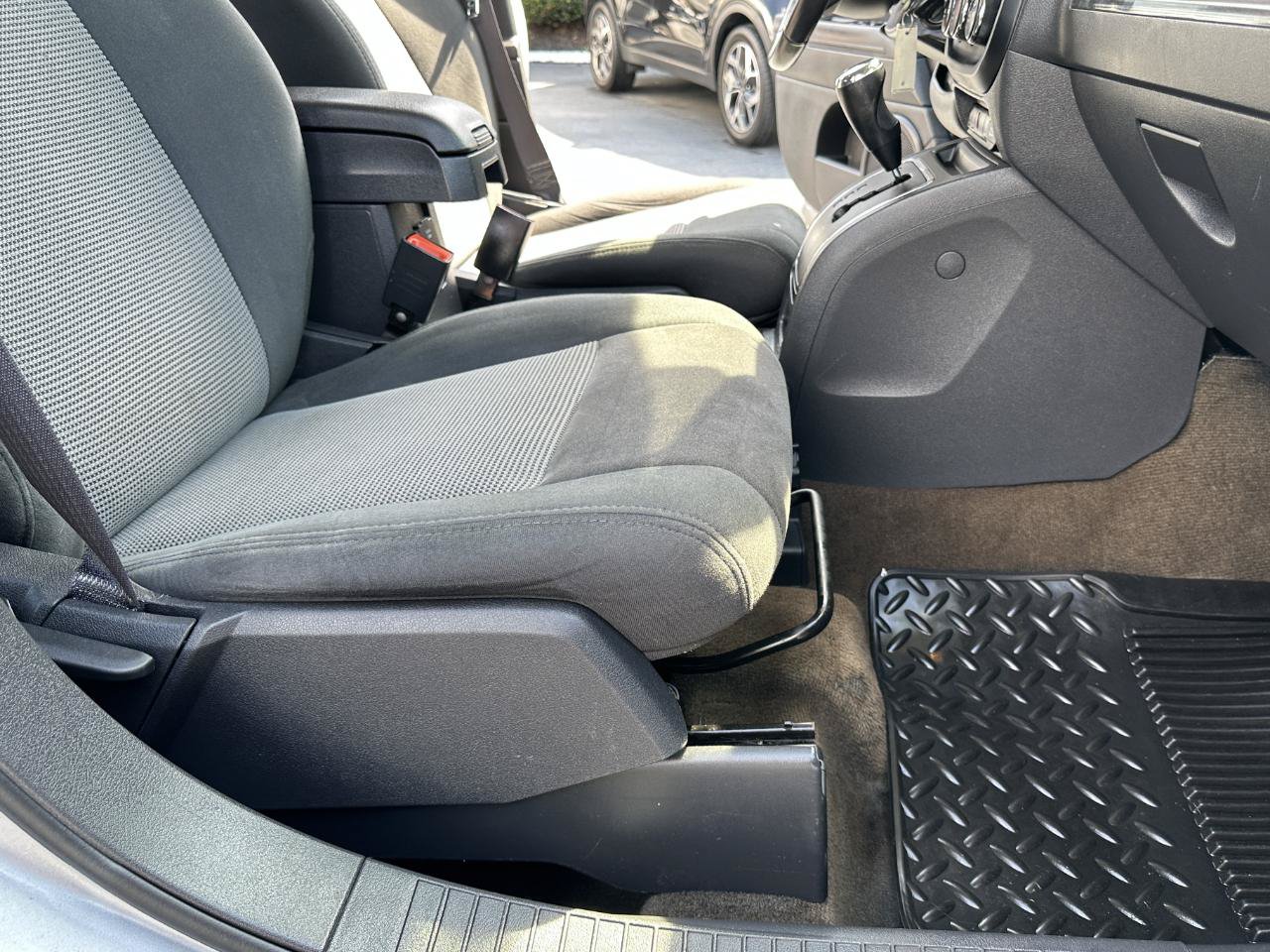 Used 2017 Jeep Patriot Latitude AWD/4WD image 43