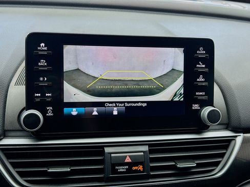 Used 2019 Honda Accord Sport image 10