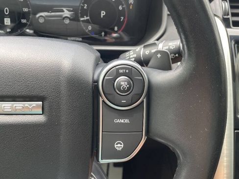 Used 2018 Land Rover Discovery HSE AWD/4WD image 32