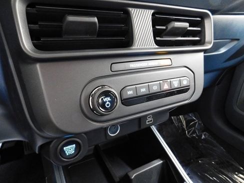 New 2025 Ford Maverick XLT w/ XLT Luxury Package image 25