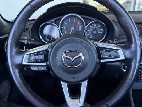 Used 2016 MAZDA MX-5 Miata Club RWD image 20