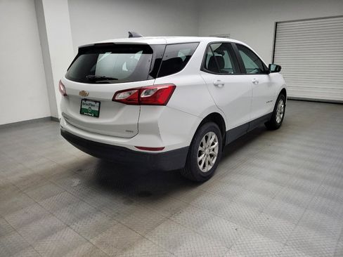 Used 2020 Chevrolet Equinox LS image 9