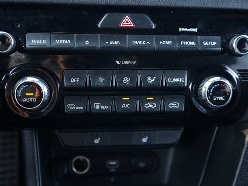 Used 2021 Kia Sportage S w/ S FWD Premium Package image 11