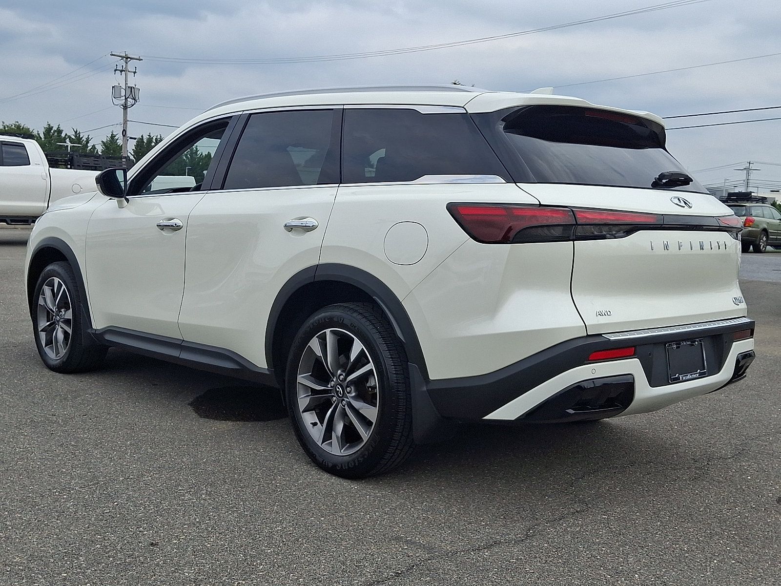 Certified 2023 INFINITI QX60 Luxe w/ Vision Package AWD/4WD image 7