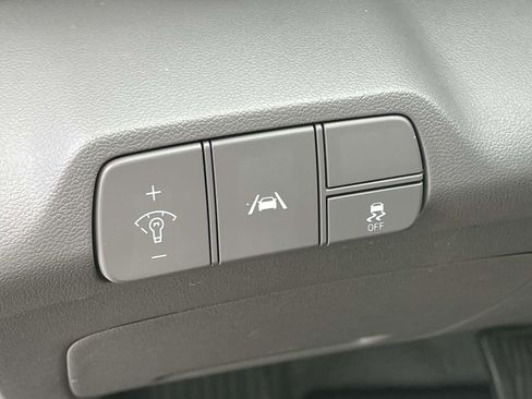 Certified 2023 Hyundai Elantra SEL FWD image 9