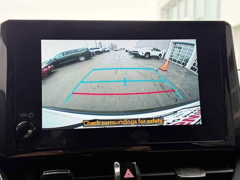 Certified 2024 Toyota Corolla Cross LE image 30