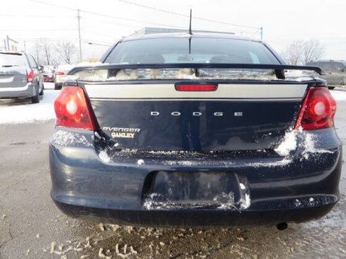 Used 2013 Dodge Avenger SE image 7