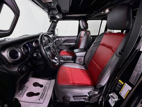 Used 2023 Jeep Wrangler Unlimited Sahara w/ Cold Weather Group AWD/4WD image 21