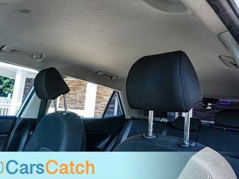 Used 2022 Hyundai Venue SE FWD image 21
