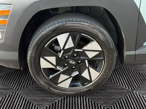 Used 2025 Hyundai Kona SEL AWD/4WD image 14