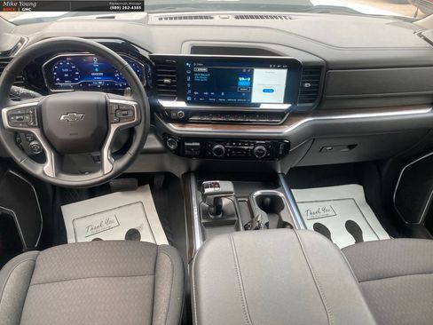 Used 2024 Chevrolet Silverado 1500 LT Trail Boss w/ Protection Package AWD/4WD image 18