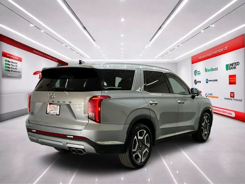 Used 2023 Hyundai Palisade Limited w/ Cargo Package AWD/4WD image 7