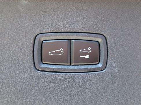 Certified 2024 Porsche Cayenne S AWD/4WD image 29