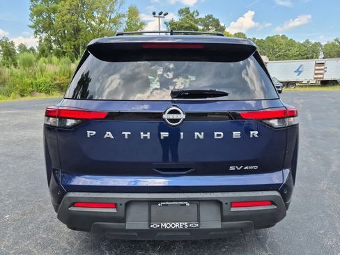 Used 2023 Nissan Pathfinder SV w/ Cargo Package AWD/4WD image 6