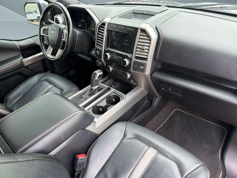 Used 2018 Ford F150 Platinum w/ Equipment Group 701A Luxury AWD/4WD image 27