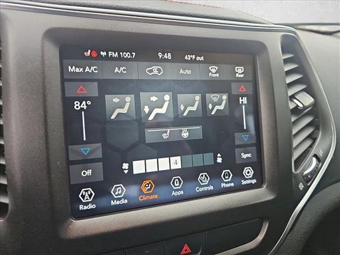 Used 2020 Jeep Cherokee Trailhawk w/ Cold Weather Group image 14