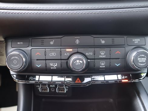 Used 2022 Dodge Durango GT AWD/4WD image 22