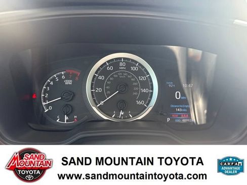 Used 2022 Toyota Corolla LE FWD image 17
