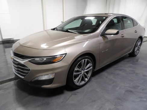 Used 2022 Chevrolet Malibu LT FWD image 4