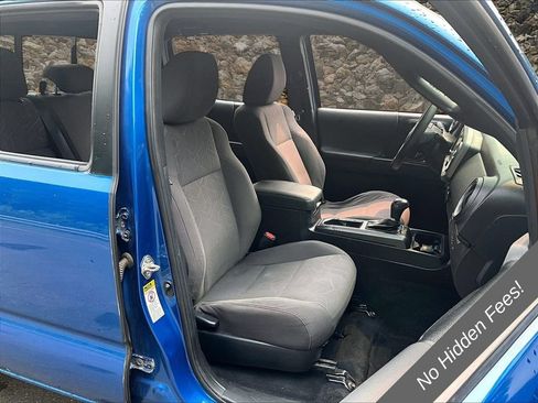 Used 2016 Toyota Tacoma TRD Sport w/ Towing Package AWD/4WD image 7
