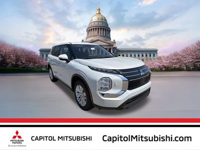 New 2026 Mitsubishi Outlander ES