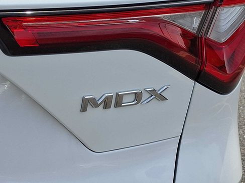 Used 2024 Acura MDX SH-AWD w/ Technology Package image 30