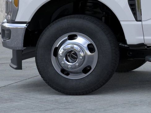 New 2026 Ford F350 XL w/ XL Chrome Package image 19