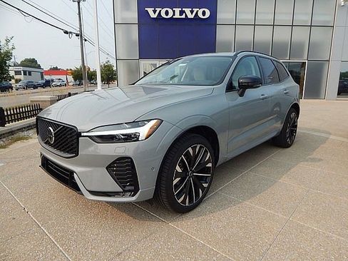 New 2026 Volvo XC60 B5 Ultra w/ Protection Package Premier image 3